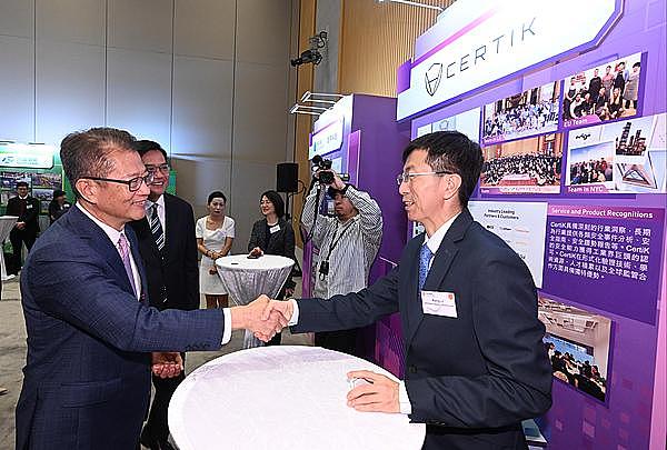 两位金融界奇才为何力挺激进降息？美联储主席角逐战暗流涌动